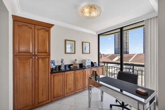 4100 N Ocean Drive 304, Riviera Beach, FL 33404