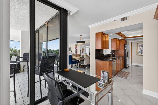 4100 N Ocean Drive 304, Riviera Beach, FL 33404