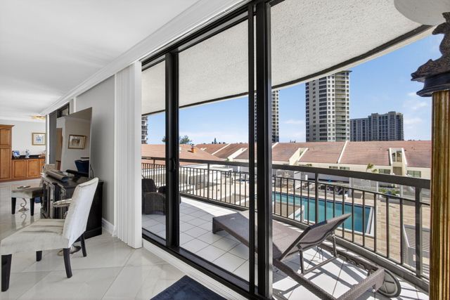 4100 N Ocean Drive 304, Riviera Beach, FL 33404