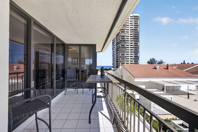 4100 N Ocean Drive 304, Riviera Beach, FL 33404