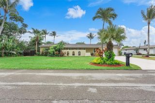 13241 SW 99th Ct, Miami, FL 33176