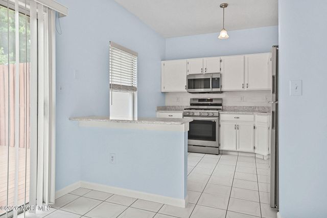 38 Azimuth Court 128, Holmdel, NJ 07733
