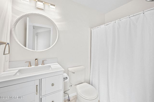 38 Azimuth Court 128, Holmdel, NJ 07733