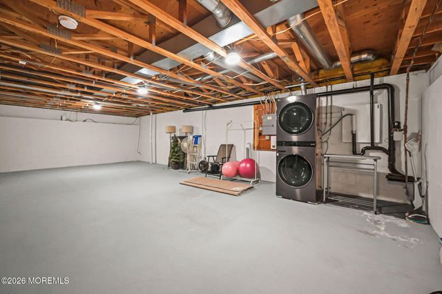 38 Azimuth Court 128, Holmdel, NJ 07733