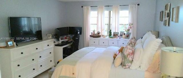 9273 SW 8th St 220, Boca Raton, FL 33428