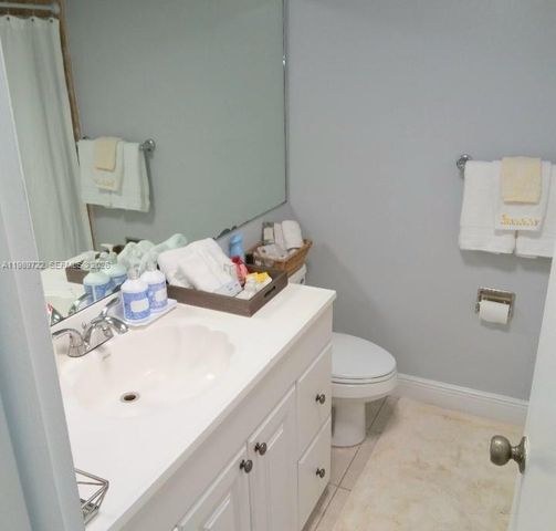 9273 SW 8th St 220, Boca Raton, FL 33428