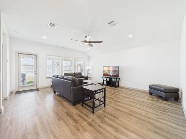 1127 Curly Angora Court, Rosharon, TX 77583