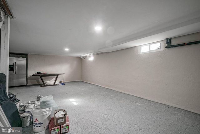 19 ALMOND ST W, Vineland, NJ 08360