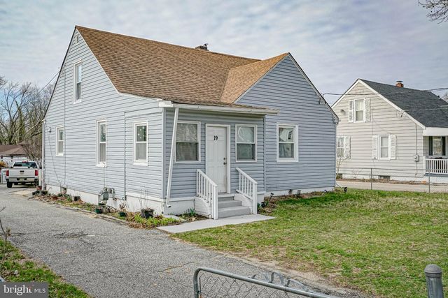 19 ALMOND ST W, Vineland, NJ 08360