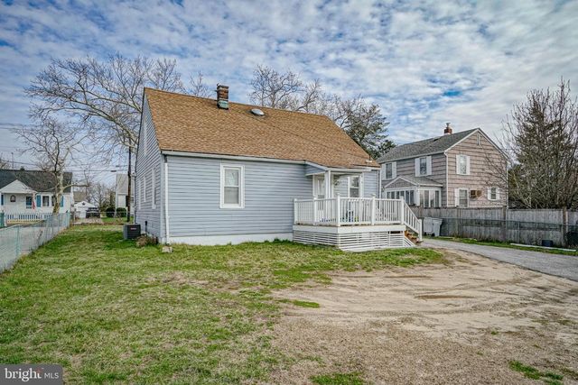 19 ALMOND ST W, Vineland, NJ 08360