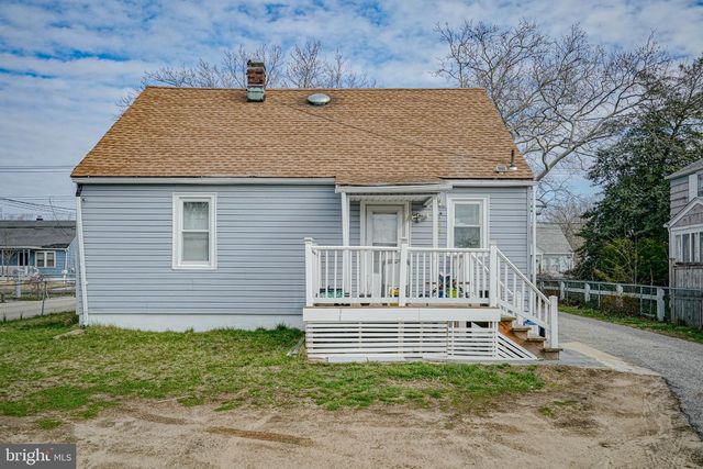 19 ALMOND ST W, Vineland, NJ 08360