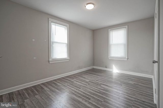 19 ALMOND ST W, Vineland, NJ 08360