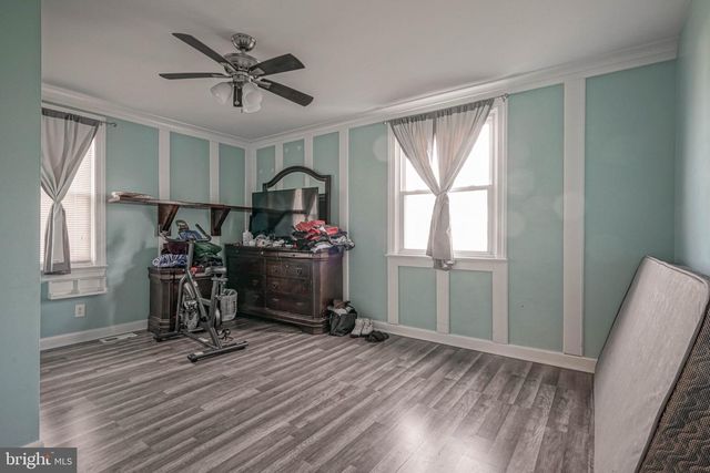 19 ALMOND ST W, Vineland, NJ 08360