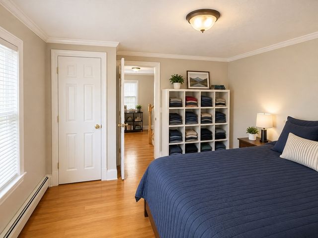 58 Oak St 58, Winchester, MA 01890