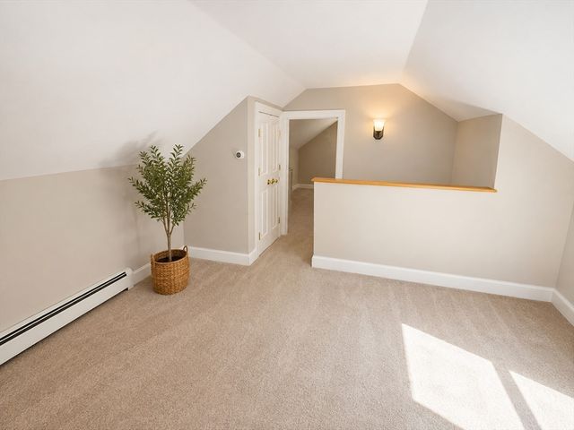 58 Oak St 58, Winchester, MA 01890