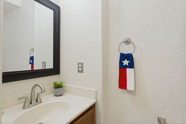602 Barrow Peak, San Antonio, TX 78251