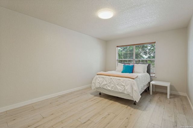 602 Barrow Peak, San Antonio, TX 78251