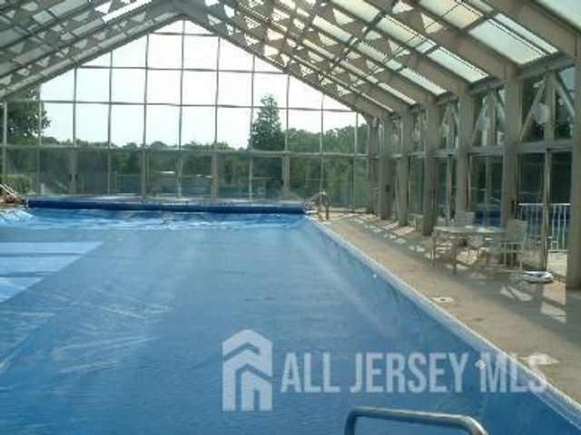 102 somerset Court, South Brunswick, NJ 08540