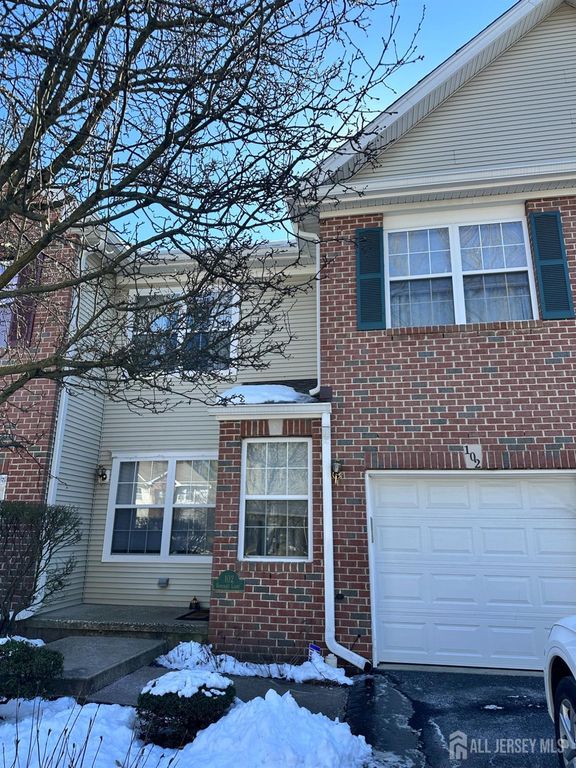 102 somerset Court, South Brunswick, NJ 08540