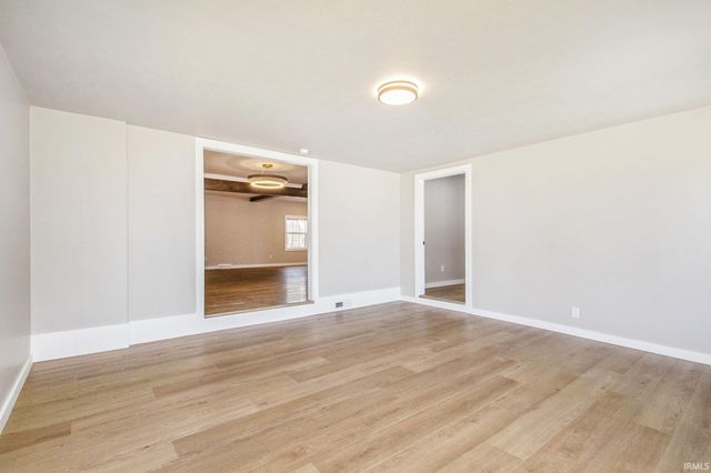 62583 Orange Road, South Bend, IN 46614
