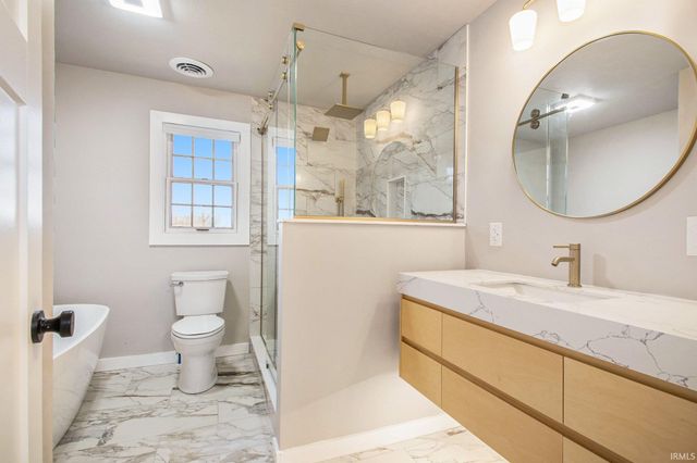 62583 Orange Road, South Bend, IN 46614