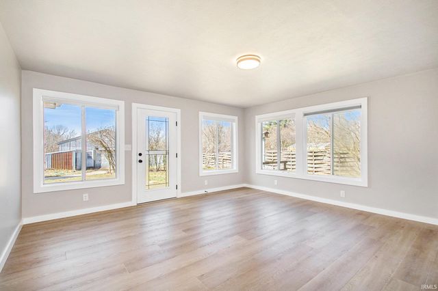 62583 Orange Road, South Bend, IN 46614