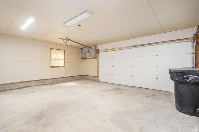 62583 Orange Road, South Bend, IN 46614