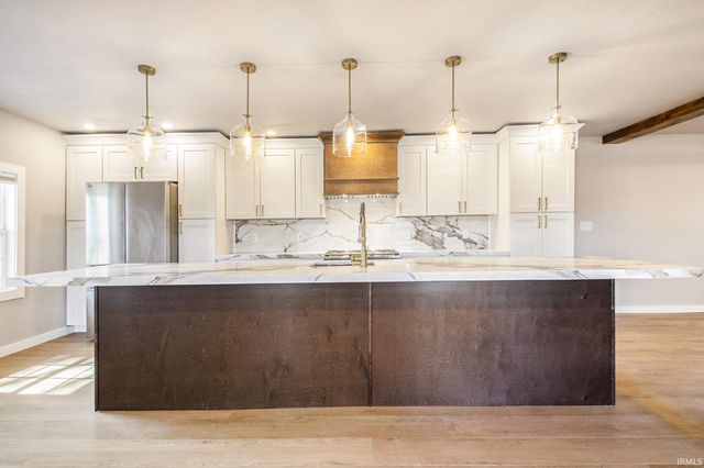 62583 Orange Road, South Bend, IN 46614