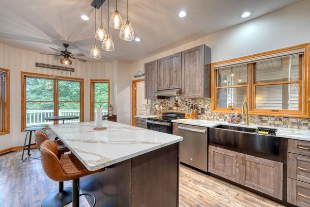 39 Mccracken Cove Road, Hayesville, NC 28904
