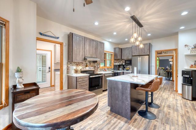 39 Mccracken Cove Road, Hayesville, NC 28904