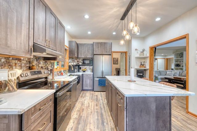 39 Mccracken Cove Road, Hayesville, NC 28904