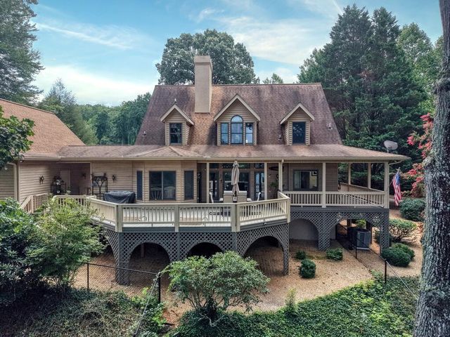 39 Mccracken Cove Road, Hayesville, NC 28904