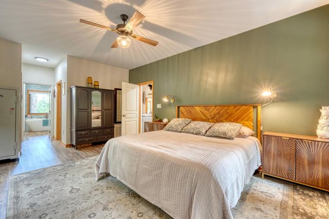 39 Mccracken Cove Road, Hayesville, NC 28904