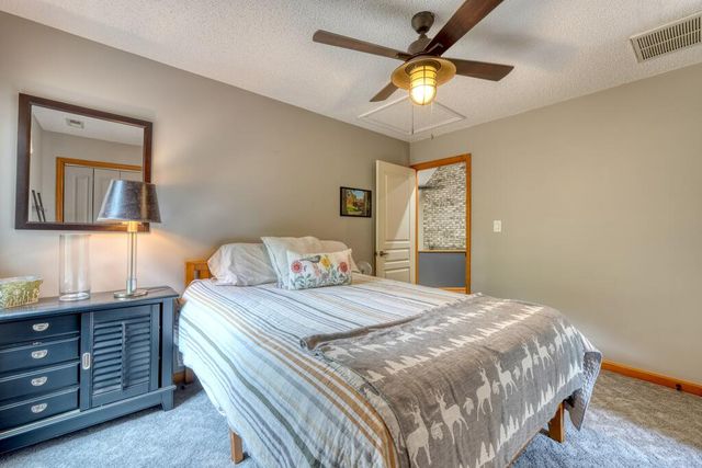 39 Mccracken Cove Road, Hayesville, NC 28904