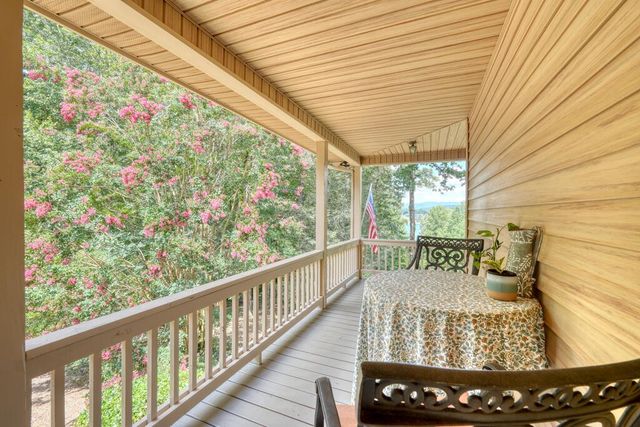 39 Mccracken Cove Road, Hayesville, NC 28904