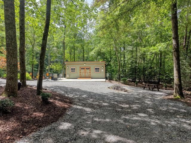 39 Mccracken Cove Road, Hayesville, NC 28904