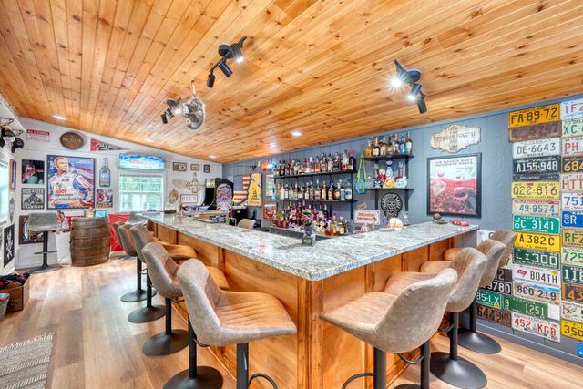 39 Mccracken Cove Road, Hayesville, NC 28904