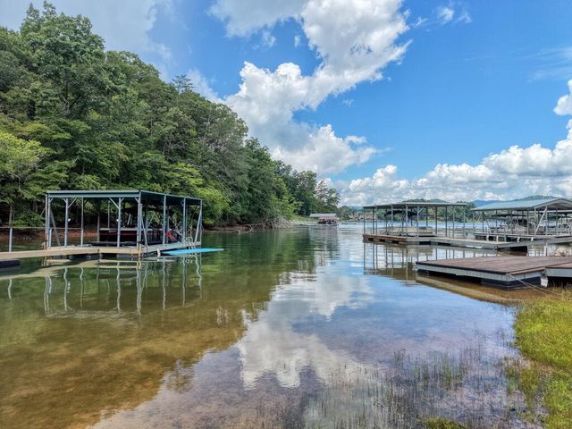 39 Mccracken Cove Road, Hayesville, NC 28904