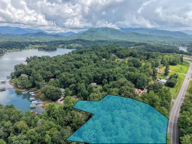39 Mccracken Cove Road, Hayesville, NC 28904