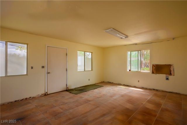 2417 East Anvil Road, Amargosa Valley, NV 89020