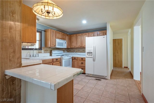 2417 East Anvil Road, Amargosa Valley, NV 89020