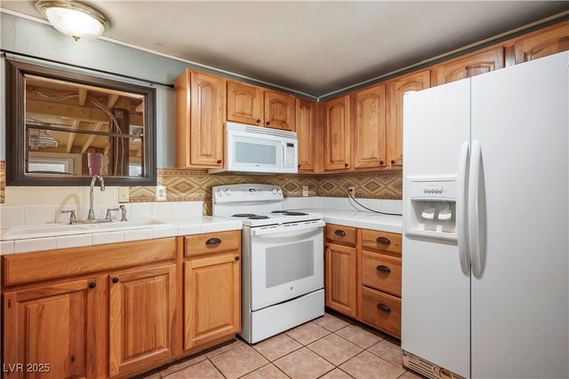 2417 East Anvil Road, Amargosa Valley, NV 89020