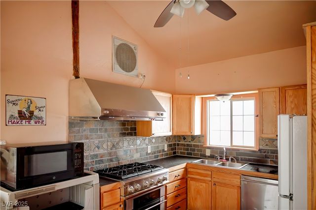 2417 East Anvil Road, Amargosa Valley, NV 89020