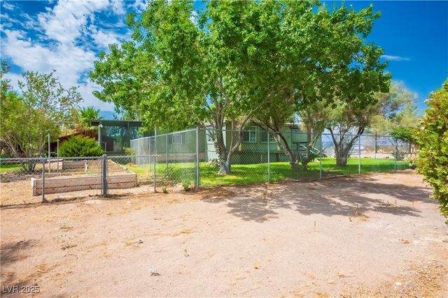 2417 East Anvil Road, Amargosa Valley, NV 89020