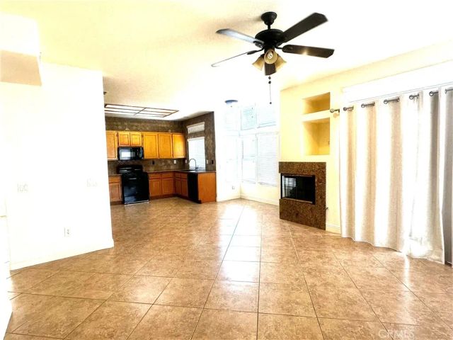 12433 Kokomo Circle, Victorville, CA 92392