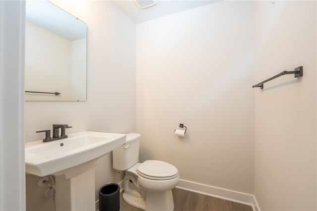 5005 Wellington Ct, Penn Twp, PA 15644
