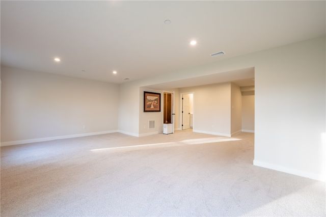5005 Wellington Ct, Penn Twp, PA 15644