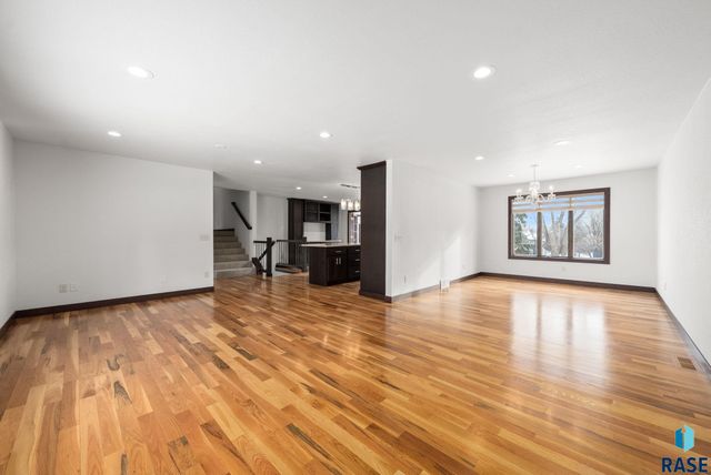 4500 S Tomar Rd Road, Sioux Falls, SD 57105