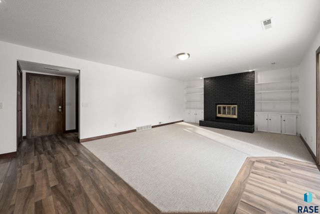 4500 S Tomar Rd Road, Sioux Falls, SD 57105