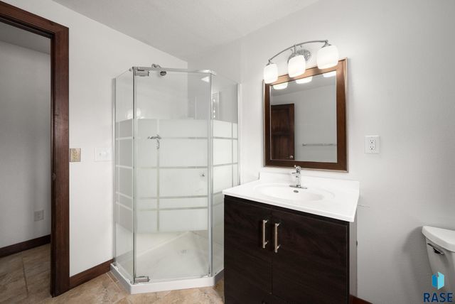 4500 S Tomar Rd Road, Sioux Falls, SD 57105